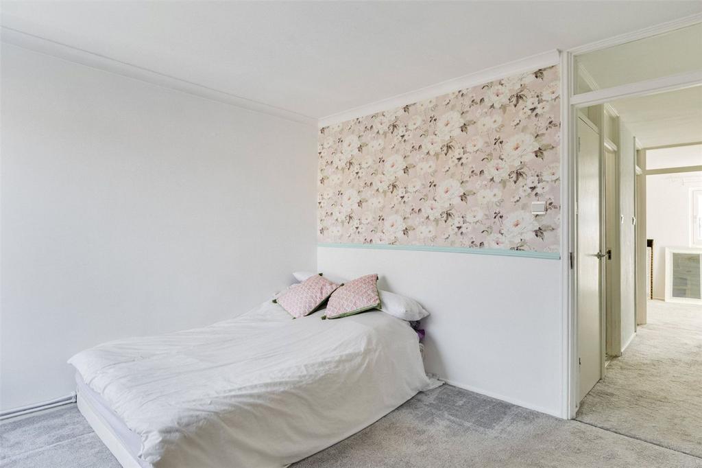 Gullane House, E3