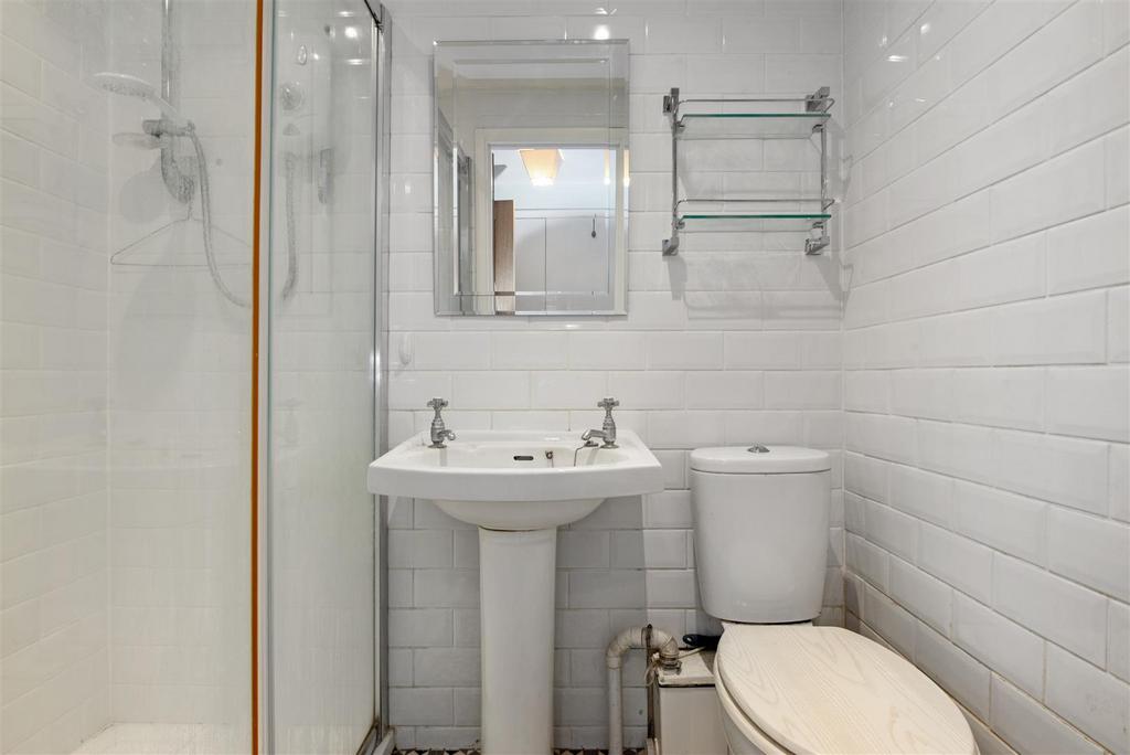 En Suite Shower Room