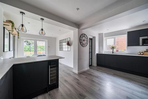3 bedroom semi-detached house for sale, Tamar Close, Portchester