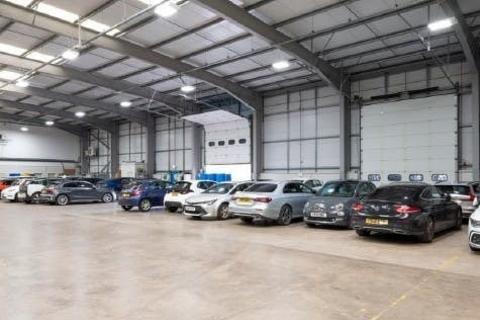 Warehouse to rent, 1 Radial Point Glasgow G51 4GA