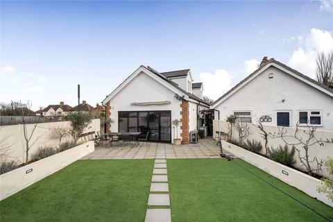 4 bedroom detached house for sale, Pole Hill Road, Uxbridge