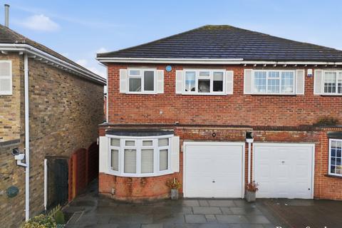 3 bedroom semi-detached house for sale, Rayburn Road, Hornchurch, RM11