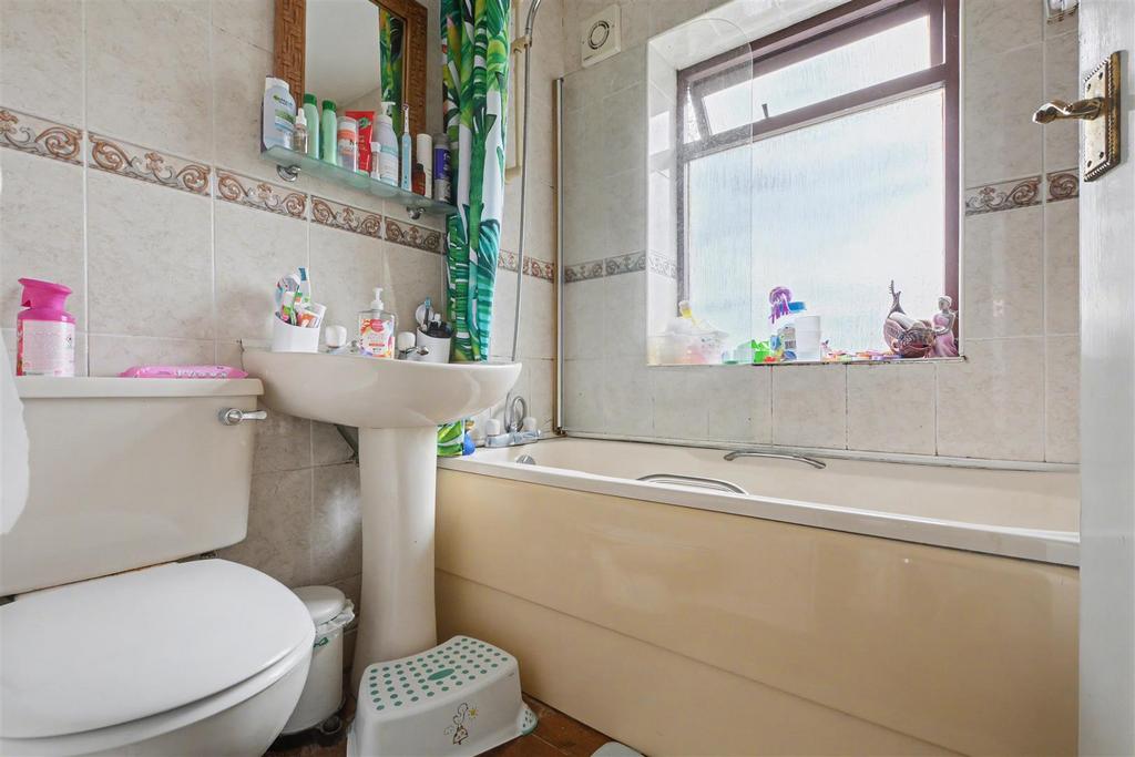 Bathroom.jpeg