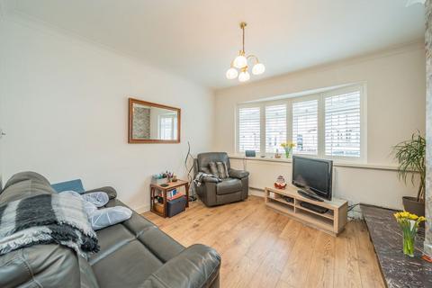 undefined, Newry Road, St Margarets TW1