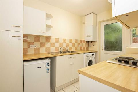 3 bedroom detached house to rent, Rillington Gardens, Milton Keynes MK4