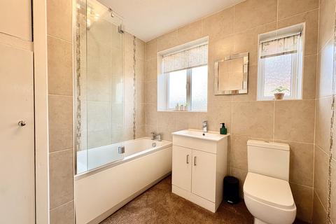 3 bedroom semi-detached house for sale, Plodder Lane, Farnworth, Bolton, BL4