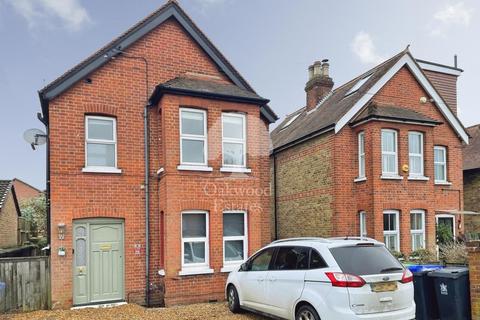 2 bedroom maisonette to rent, Eastfield Road, Burnham SL1