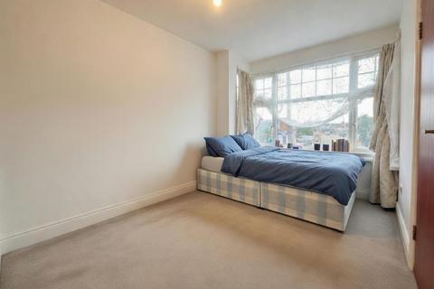 undefined, Spring Grove Road, Hounslow, TW3