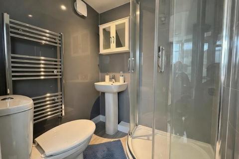 undefined, Spring Grove Road, Hounslow, TW3