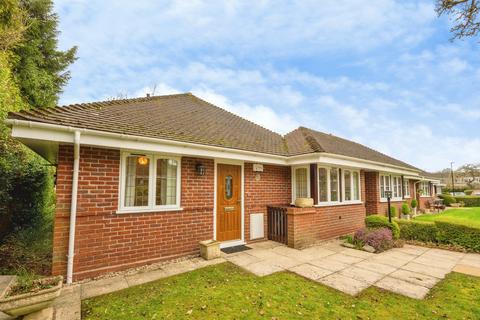 undefined, Walnut Close, Stourbridge, DY9