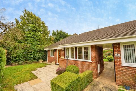 undefined, Walnut Close, Stourbridge, DY9