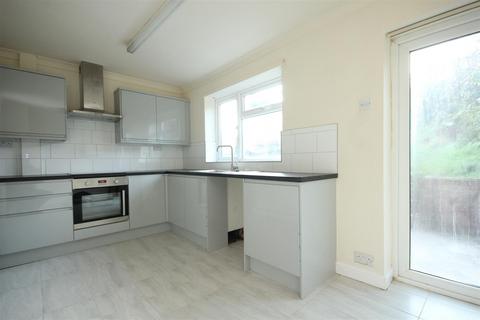 2 bedroom semi-detached house to rent, Southfield Lane, Worksop S80