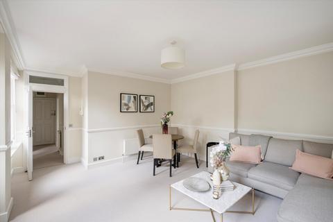 undefined, Lees Place, London, W1K