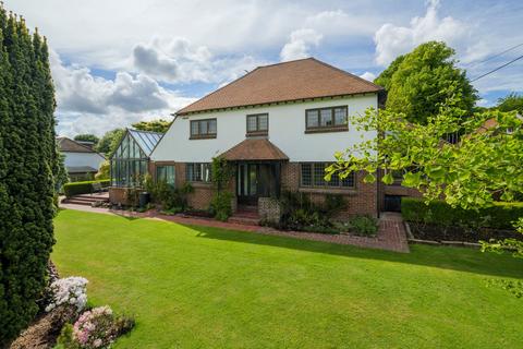 undefined, Canterbury Road, Elham, CT4