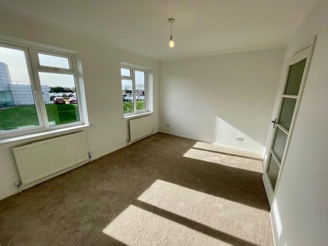Bedroom 1b.jpg