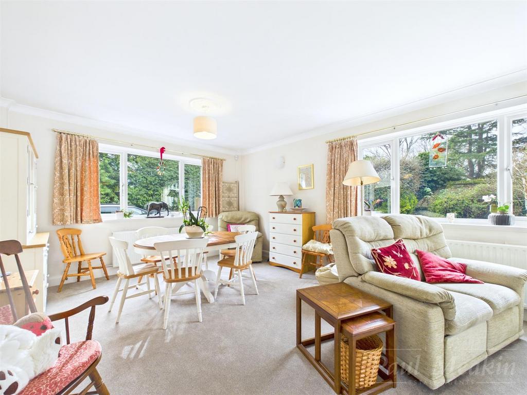 Living/ DIning Room