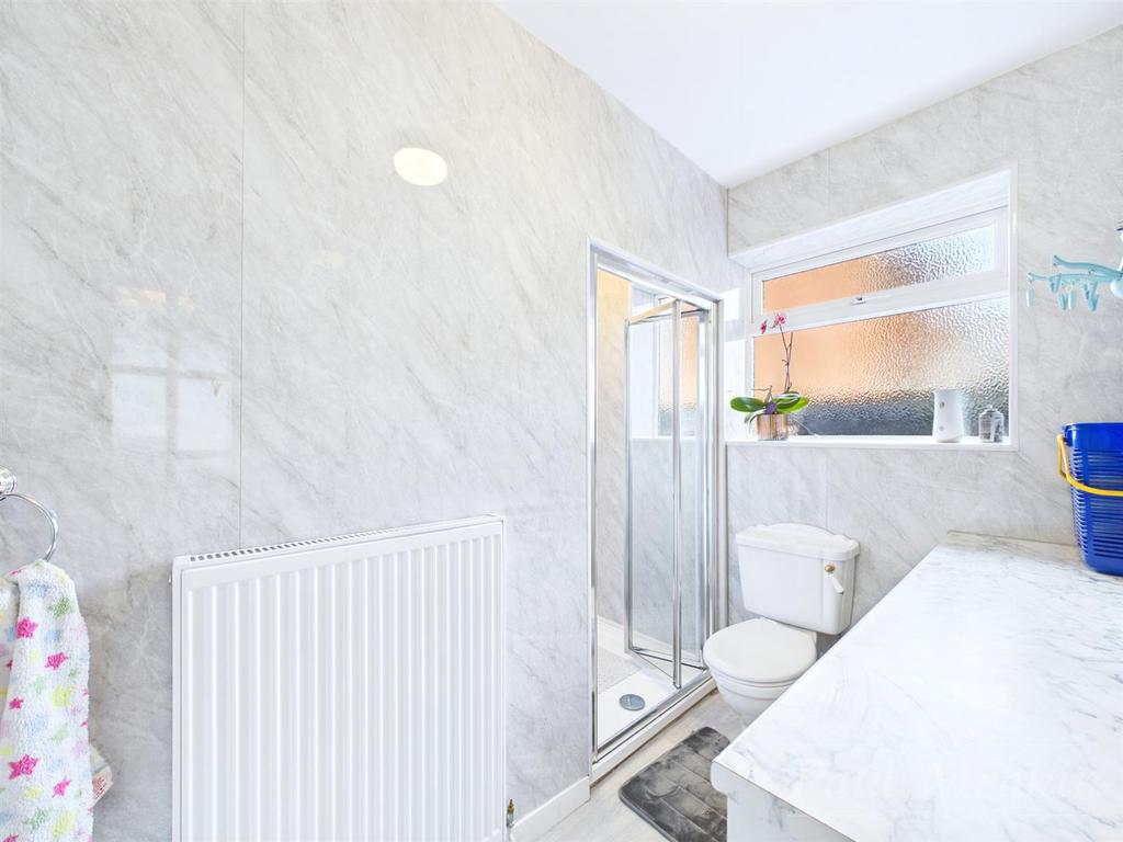 Ensuite Bathroom