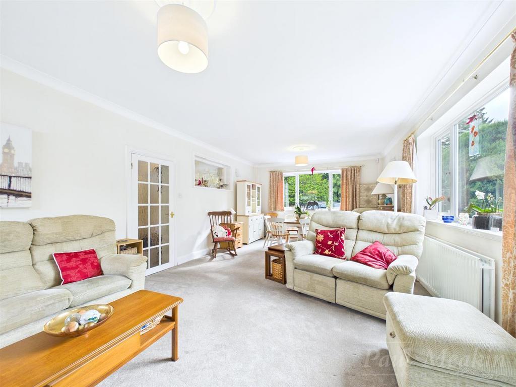 Living/ DIning Room