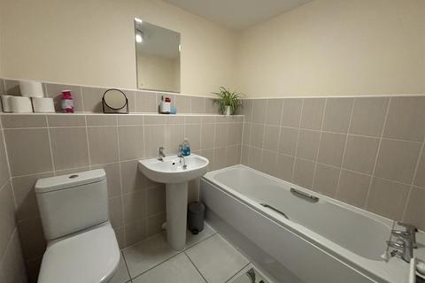 2 bedroom apartment to rent, Bridegroom Street, Market Harborough