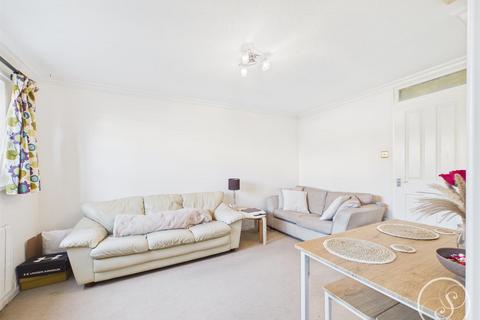 2 bedroom flat for sale, Harehills Lane, Leeds