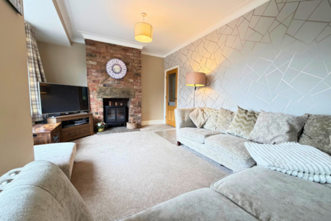 3 bedroom semi-detached house for sale, 14 Topcliffe Lane
