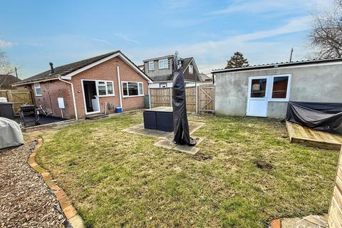 2 bedroom bungalow for sale, Bramley Road, Bournemouth, BH10 5