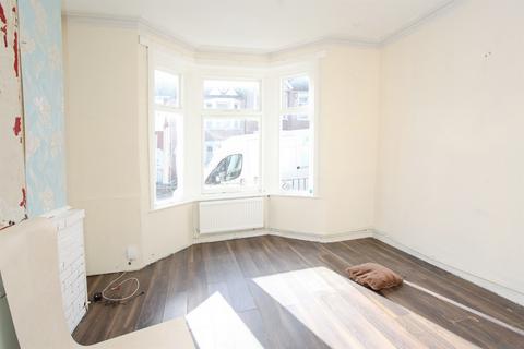 undefined, Rosslyn Road, Newport