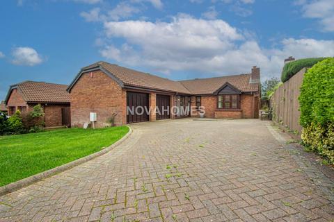 undefined, Elmwood Close, Plymouth PL6