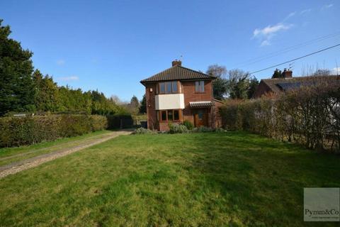 3 bedroom detached house to rent, Grove Road, Norwich NR9