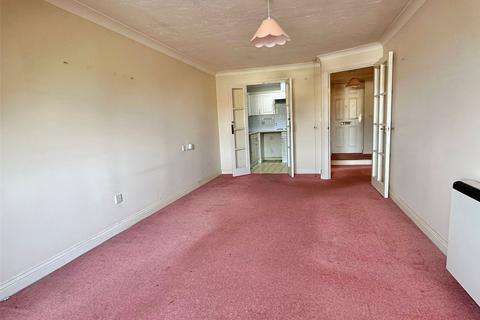 1 bedroom apartment for sale, Sea Road, Milford on Sea, Lymington, Hampshire, SO41