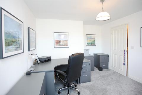 4 bedroom semi-detached house for sale, Cwm Braenar, Pontllanfraith, Blackwood