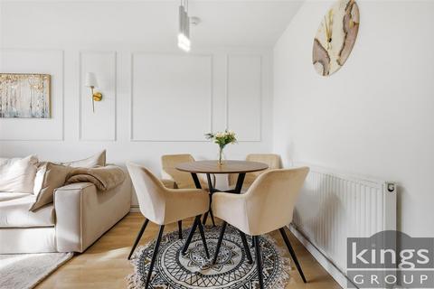1 bedroom terraced house for sale, Mahon Close, Enfield
