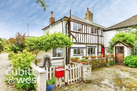 2 bedroom cottage to rent, AVAILABLE WITH NO DEPOSIT Pond Lane Clanfield PO8