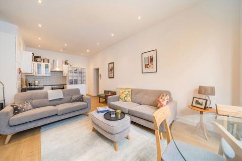 2 bedroom flat for sale, Bickerton Road, London N19