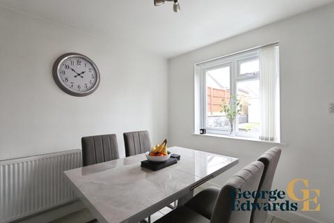 3 bedroom semi-detached house for sale, Rouen Way Ashby-De-La-Zouch LE65 2QX