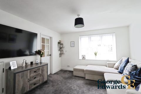 3 bedroom semi-detached house for sale, Rouen Way Ashby-De-La-Zouch LE65 2QX