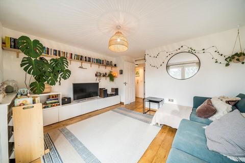 2 bedroom flat for sale, Turnham Road, London SE4