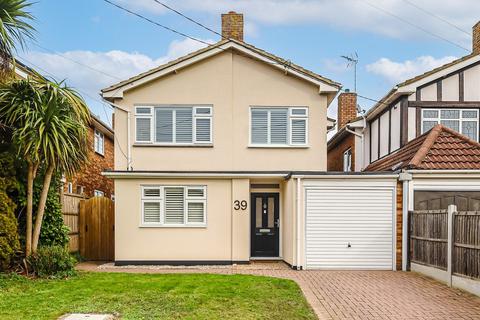 4 bedroom detached house for sale, Leslie Road, Rayleigh, SS6