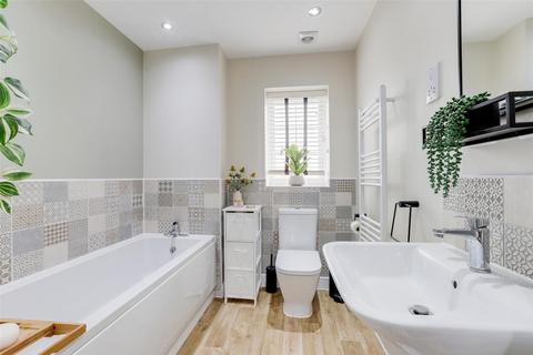 4 bedroom detached house for sale, Yarrow Drive, Nottingham NG11