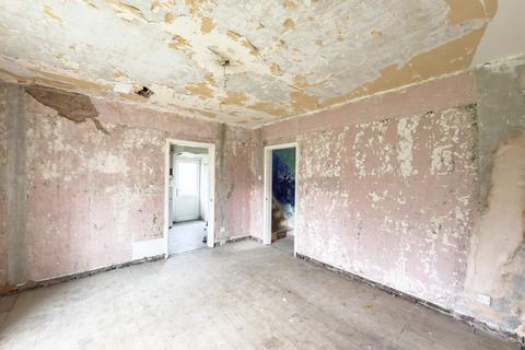 3 bedroom semi-detached house for sale, 49 Queens Crescent, Wallsend, Tyne and Wear NE28 8DW