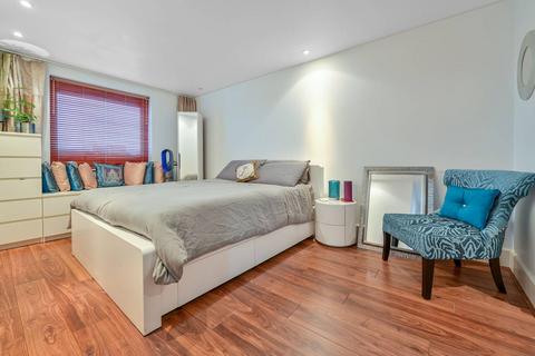 2 bedroom flat to rent, Charter Quay, Kingston, Kingston upon Thames, KT1