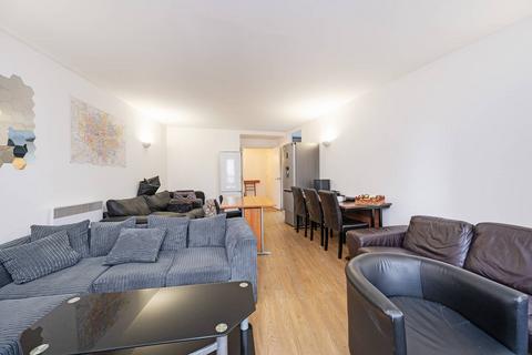 3 bedroom flat to rent, Coke Street, Aldgate, London, E1