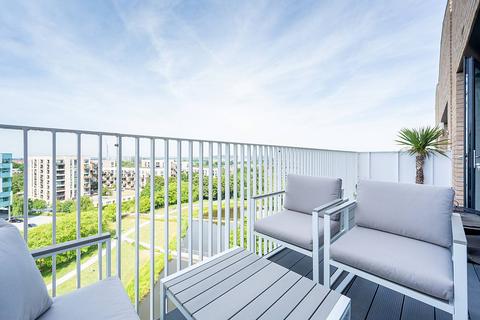 1 bedroom flat for sale, Lakeside Drive, Park Royal, London, NW10