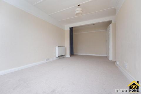 1 bedroom flat for sale, St James Court, Croydon, Surrey, CR0
