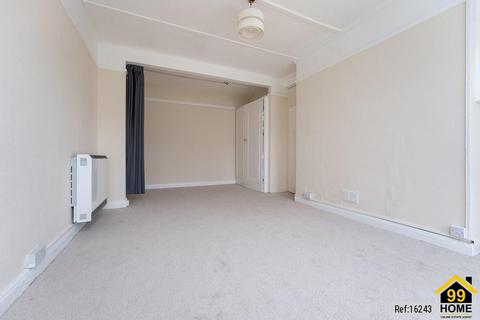 1 bedroom flat for sale, St James Court, Croydon, Surrey, CR0