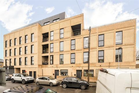 3 bedroom maisonette for sale, Vale Road, London, E7