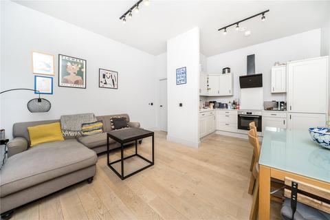 3 bedroom maisonette for sale, Vale Road, London, E7