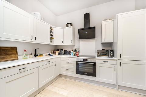 3 bedroom maisonette for sale, Vale Road, London, E7