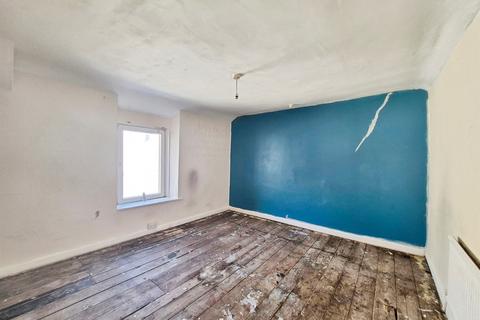 2 bedroom terraced house for sale, Market Street, Abertillery