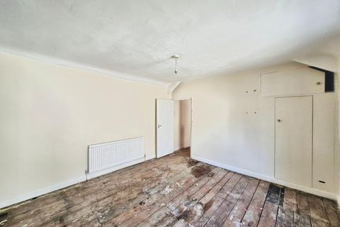 2 bedroom terraced house for sale, Market Street, Abertillery